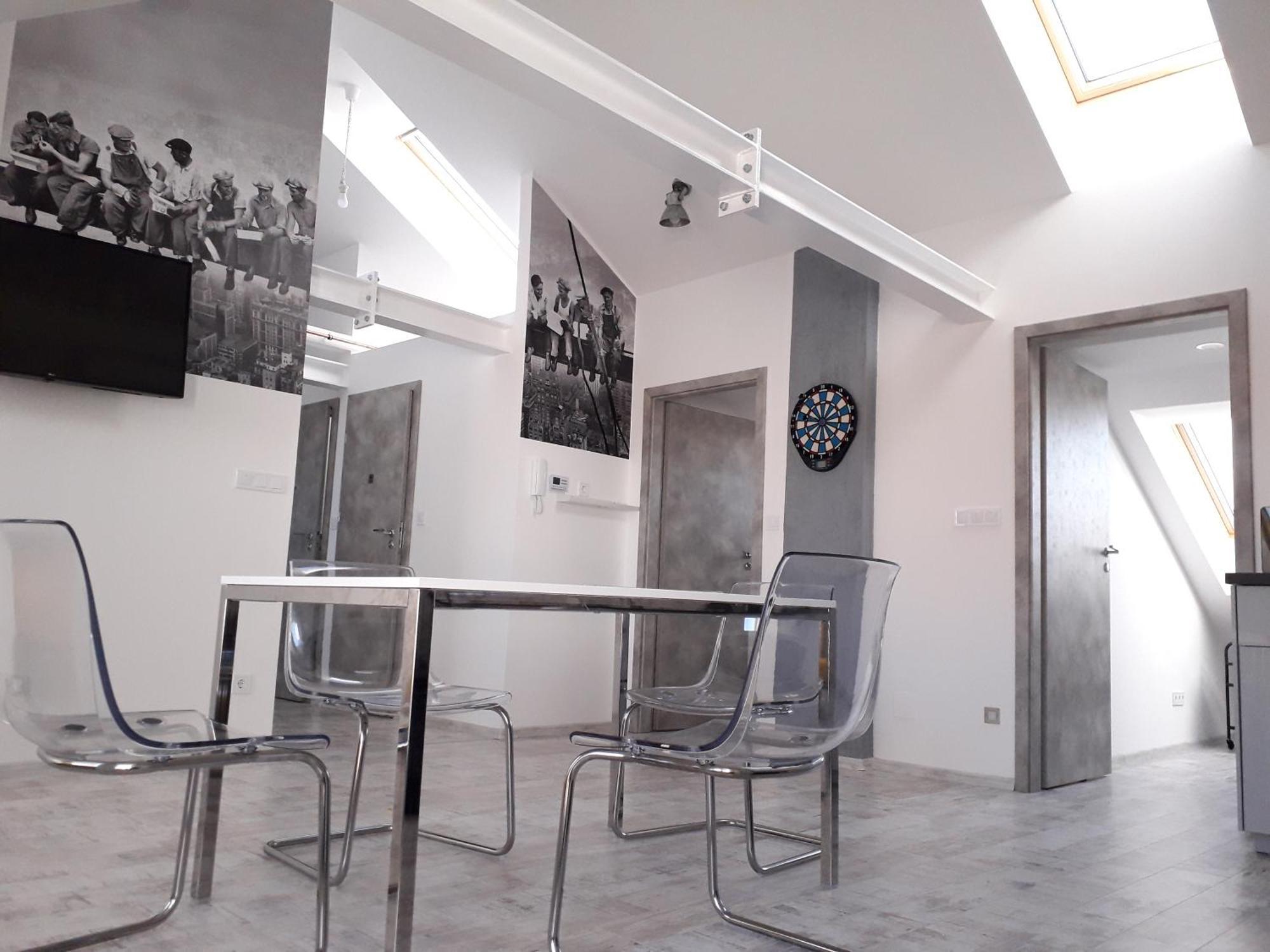 8X8 Tetoter Apartman Seghedin Exterior foto